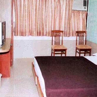 Check Inn Hotel ムンバイ エクステリア 写真